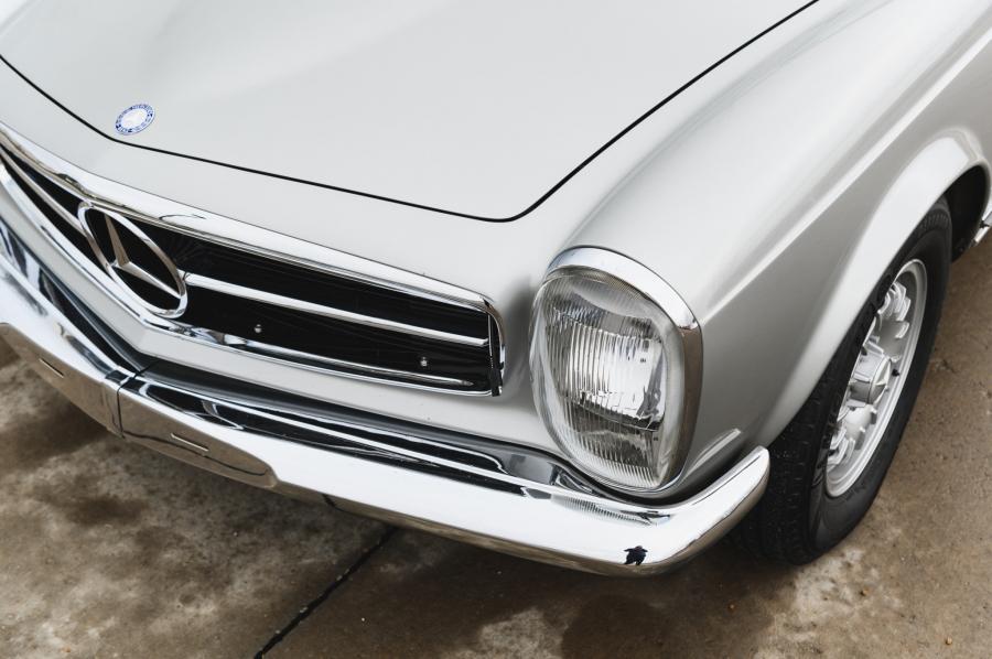 Детали экстерьера Mercedes-Benz 280 SL (W113) 1969 года  (EU) (фото 48 из 141)
